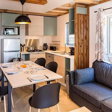 Camping Le Sorlut Cozes Exterior photo