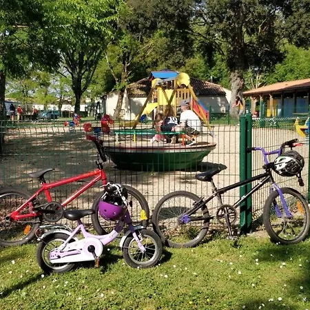 Camping Le Sorlut Cozes Exterior photo
