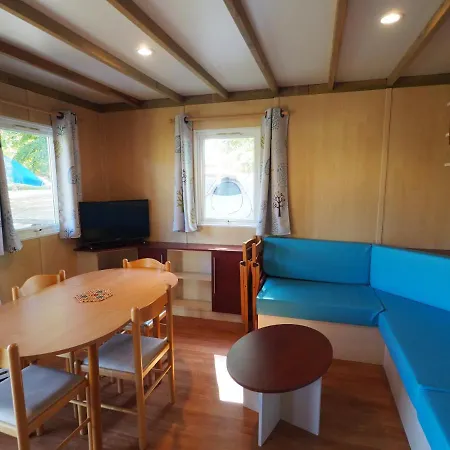 Camping Le Sorlut Cozes Exterior photo